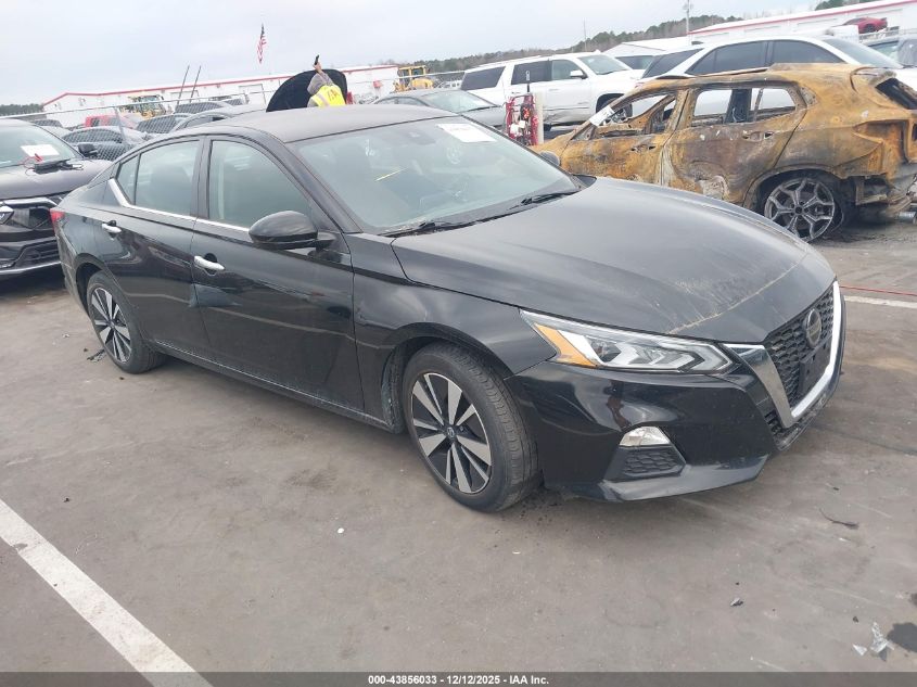 NISSAN ALTIMA SV FWD