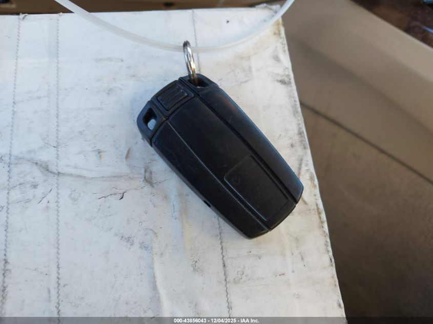 2009 BMW 328I VIN: WBAPH57509NM32882 Lot: 43856043