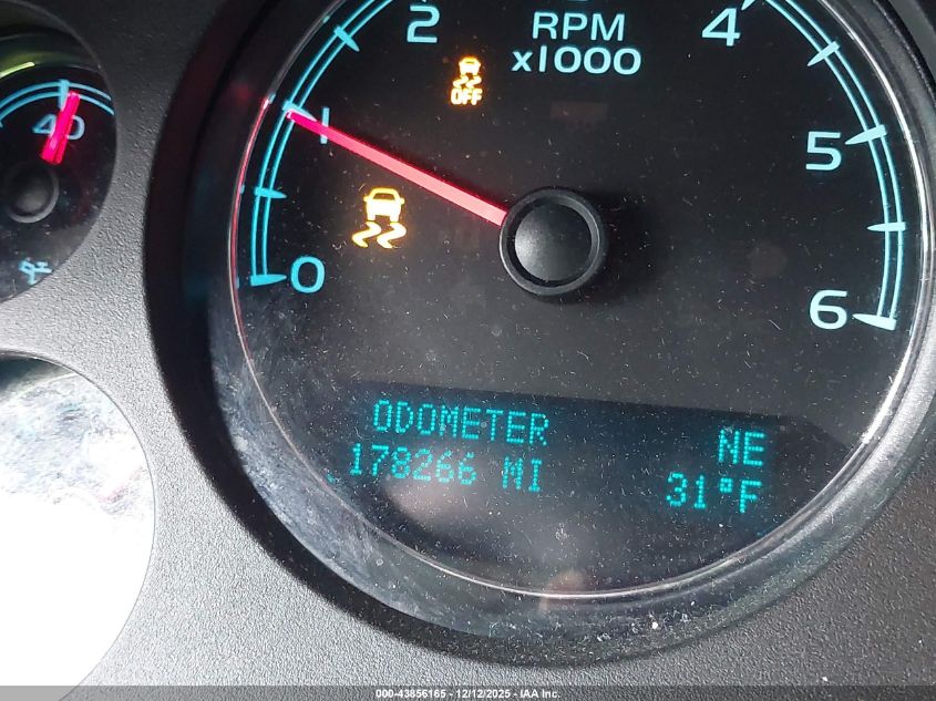 2014 GMC Yukon Xl 1500 Denali VIN: 1GKS2MEF2ER140467 Lot: 43856165