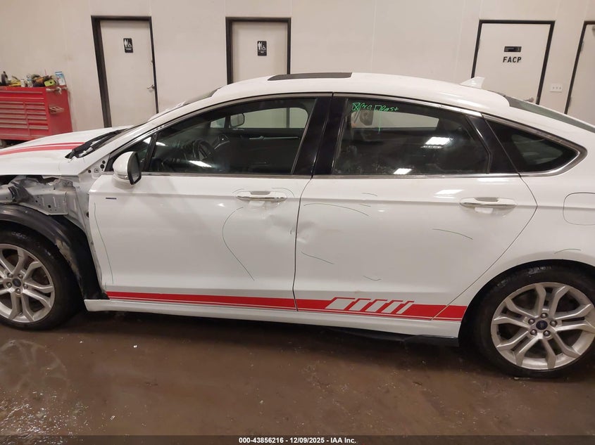 2020 Ford Fusion Hybrid Titanium VIN: 3FA6P0RU0LR141527 Lot: 43856216