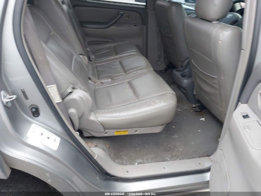 2005 Toyota Sequoia Sr5 V8 VIN: 5TDZT34A85S250688 Lot: 43856448