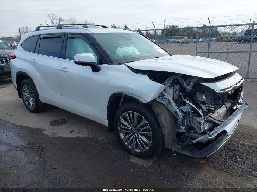 TOYOTA HIGHLANDER PLATINUM