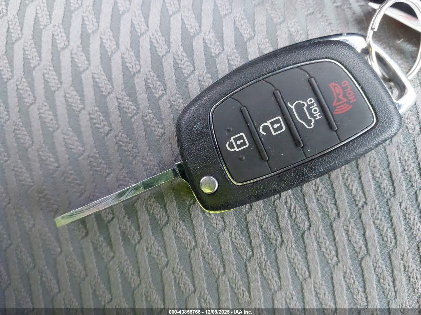 2015 Hyundai Santa Fe Sport 2.4L VIN: 5XYZTDLB8FG267098 Lot: 43856766