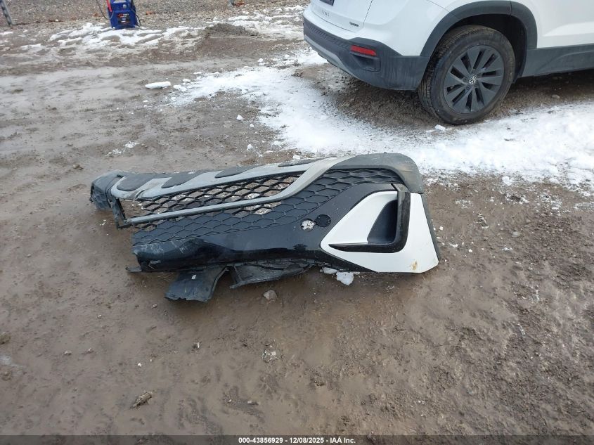 2022 Volkswagen Taos 1.5T S VIN: 3VVMX7B22NM041708 Lot: 43856929