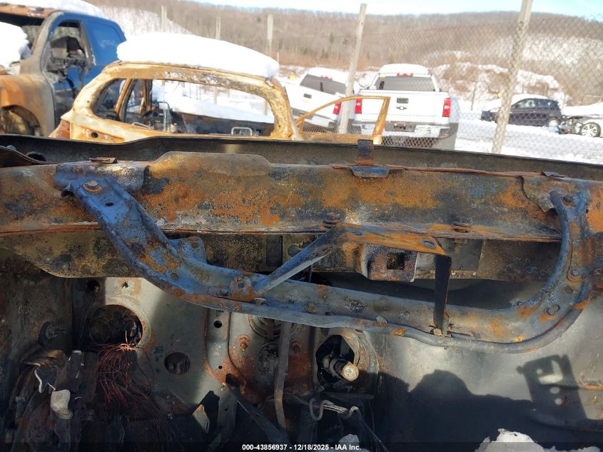 2003 Chevrolet Silverado 1500 Ls VIN: 2GCEK19T431139799 Lot: 43856937