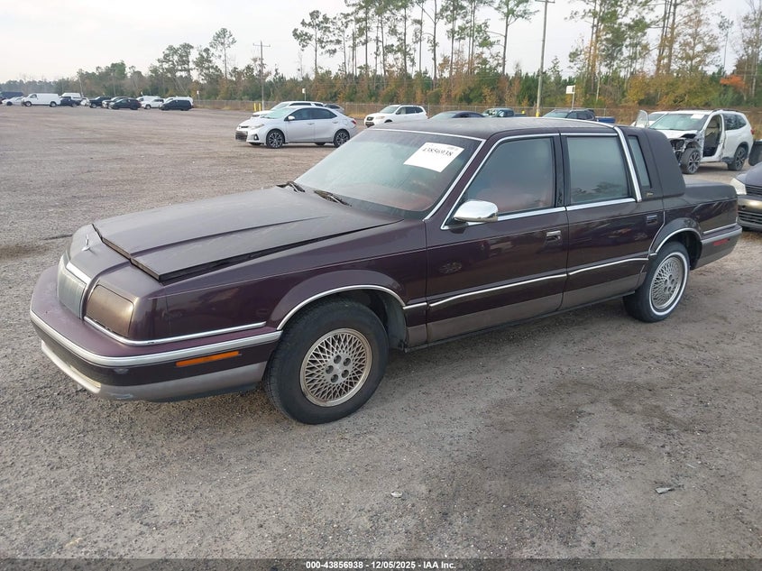 1C3XV66R4PD149558 1993 CHRYSLER NEW YORKER photo no. 2