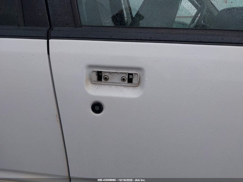 2000 Ford Explorer Xlt VIN: 1FMZU73E4YZC33426 Lot: 43856960