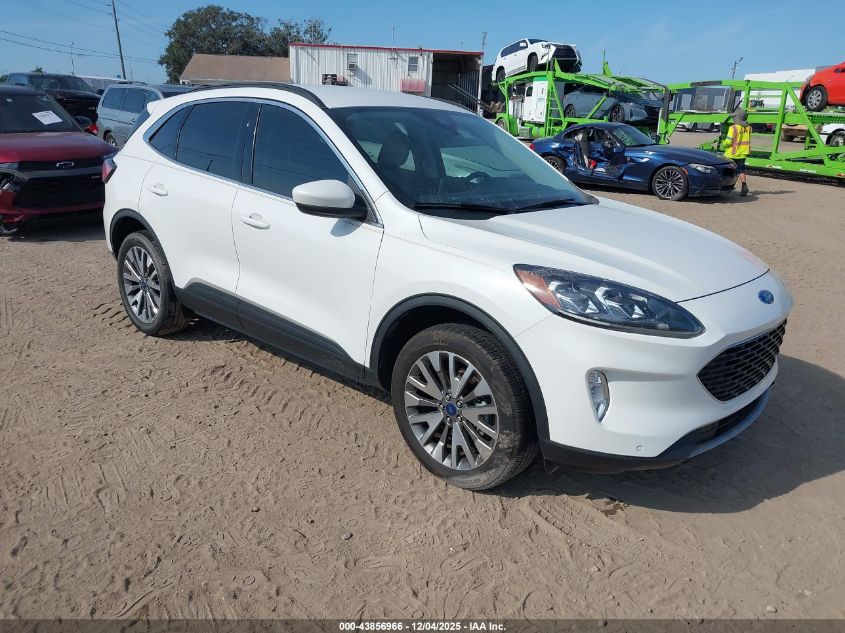 FORD ESCAPE TITANIUM