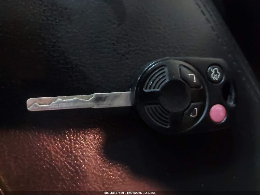 2016 Ford Focus Se VIN: 1FADP3F22GL210962 Lot: 43857169