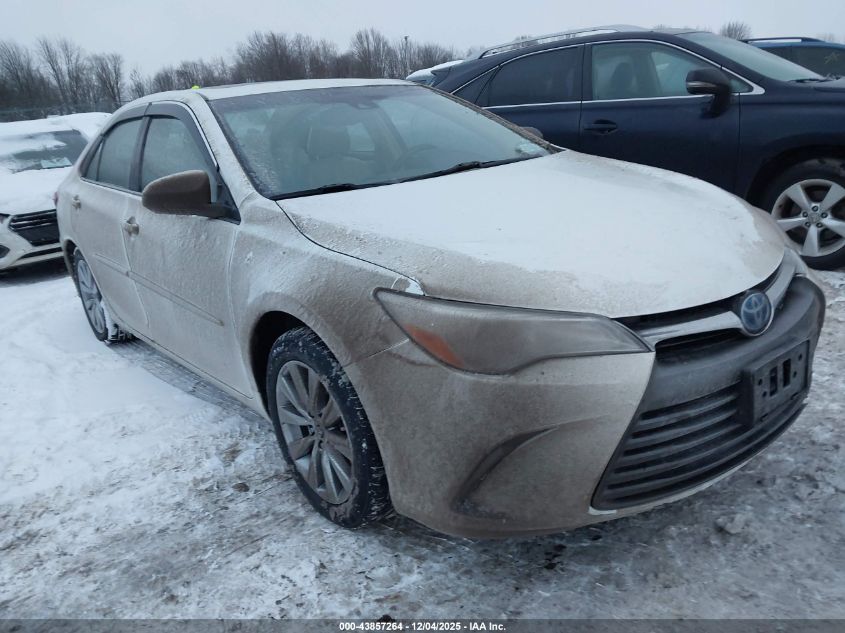 TOYOTA CAMRY HYBRID XLE