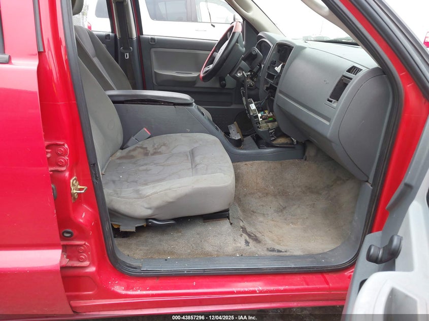 2006 DODGE DAKOTA auction photo 5