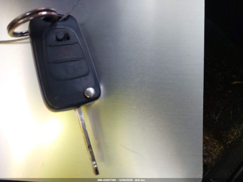 2012 Kia Soul + VIN: KNDJT2A68C7394885 Lot: 43857306