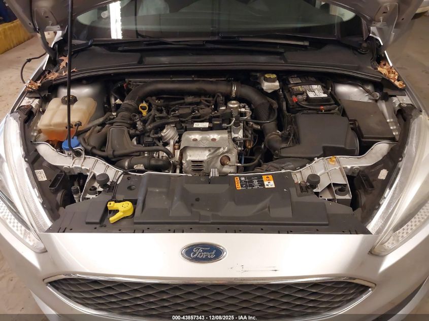 2018 Ford Focus Se VIN: 1FADP3FE3JL200264 Lot: 43857343