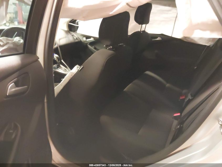 2018 Ford Focus Se VIN: 1FADP3FE3JL200264 Lot: 43857343