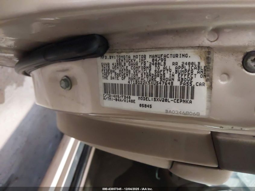 1999 Toyota Camry Le VIN: 4T1BG22K5XU547648 Lot: 43857345