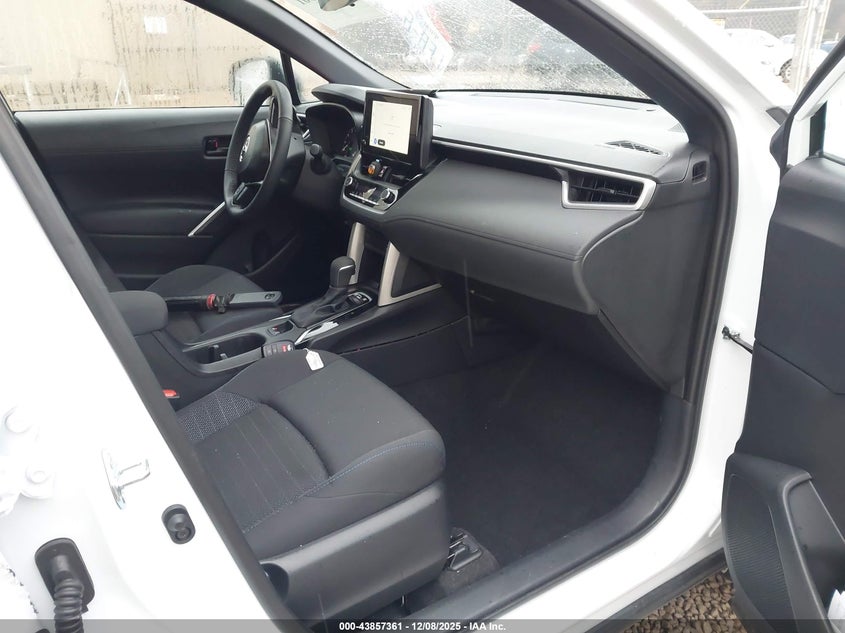 2025 Toyota Corolla Cross Hybrid Se