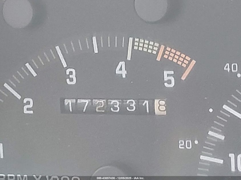 1992 Chevrolet Gmt-400 K1500 VIN: 1GCEK14K9NZ121758 Lot: 43857436