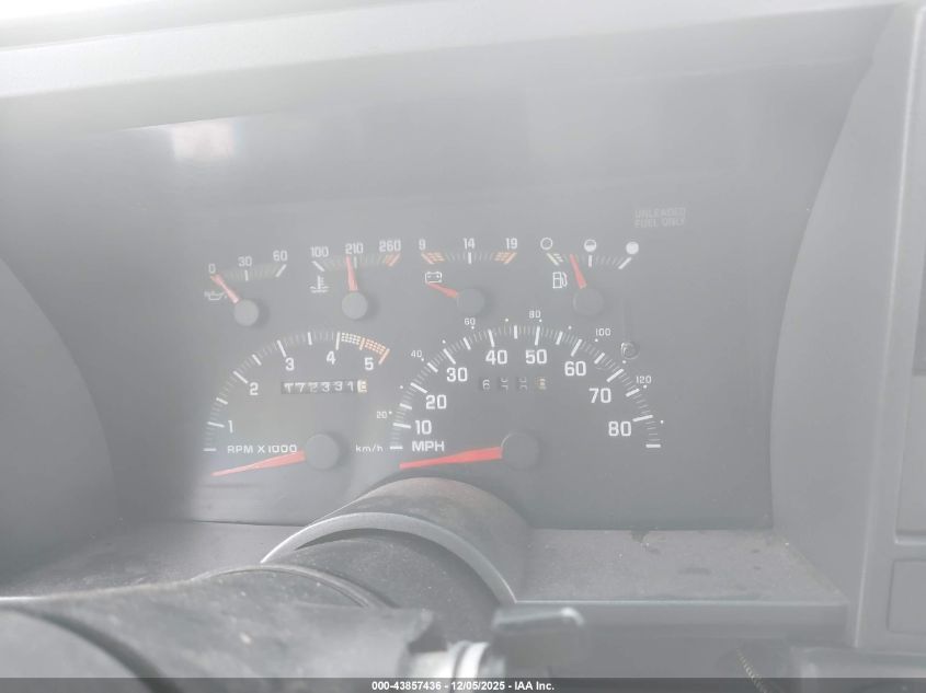 1992 Chevrolet Gmt-400 K1500 VIN: 1GCEK14K9NZ121758 Lot: 43857436