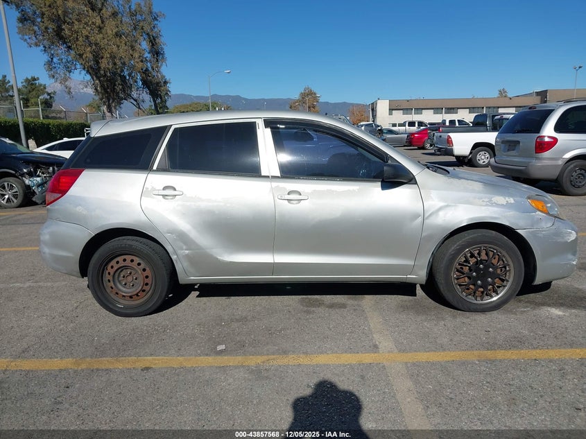2T1KR32E34C181373 2004 TOYOTA MATRIX photo no. 13
