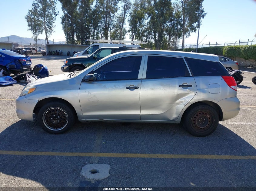 2T1KR32E34C181373 2004 TOYOTA MATRIX photo no. 14