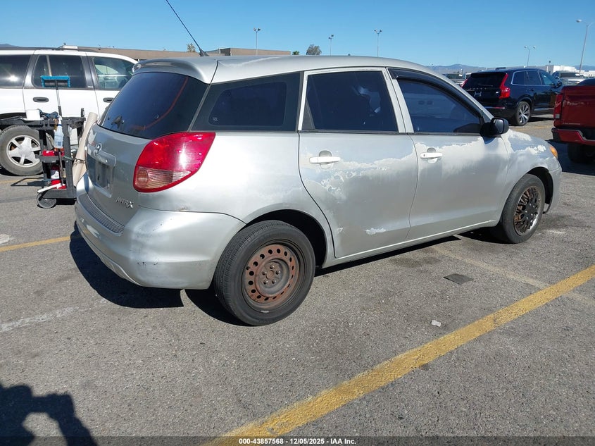 2T1KR32E34C181373 2004 TOYOTA MATRIX photo no. 4
