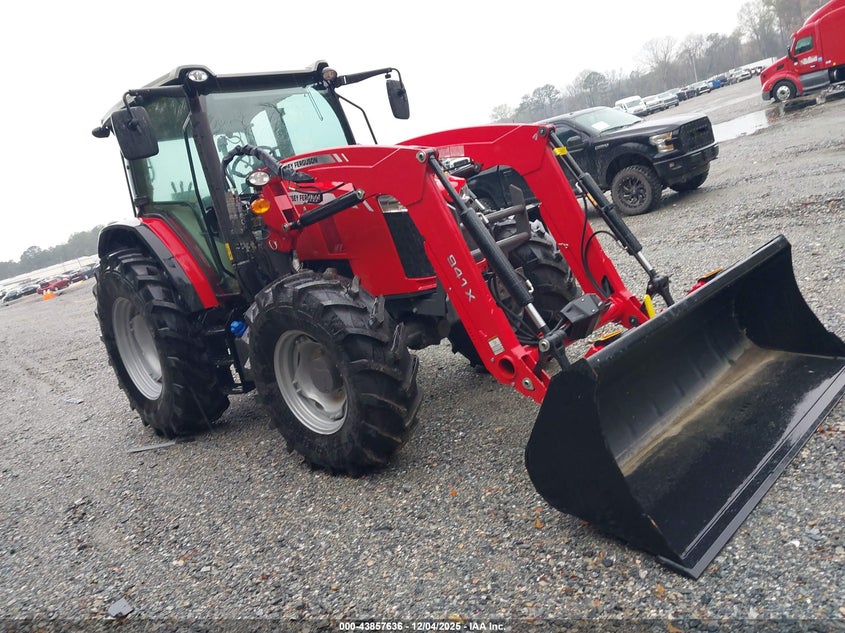 AGCMD530CRB039003 2024 Massey Ferguson 5711 auction photo 1
