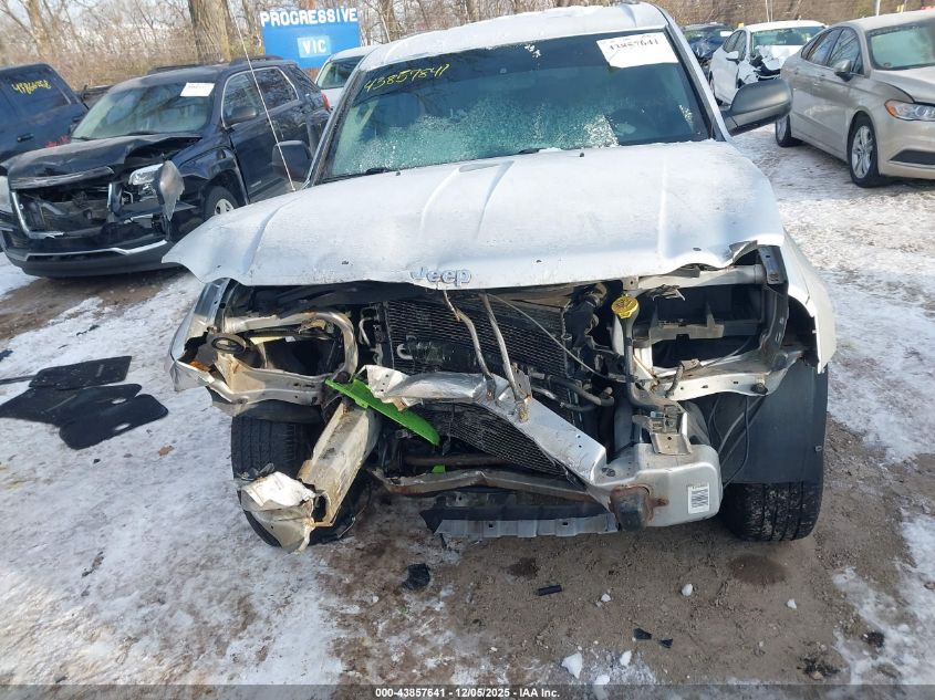 2008 Jeep Grand Cherokee Laredo VIN: 1J8GR48K48C215739 Lot: 43857641