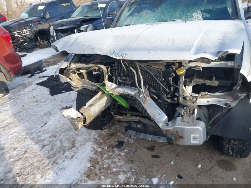 2008 Jeep Grand Cherokee Laredo VIN: 1J8GR48K48C215739 Lot: 43857641