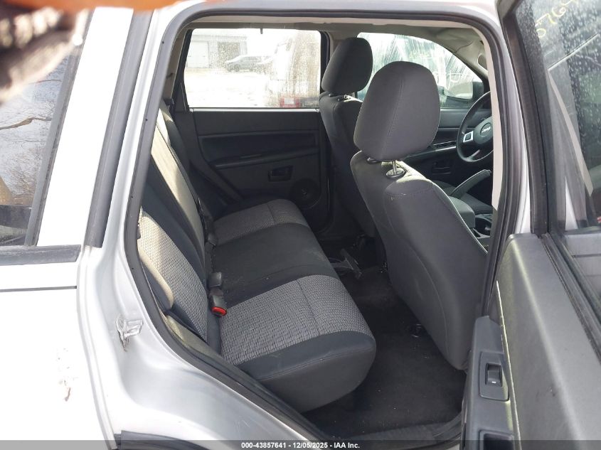 2008 Jeep Grand Cherokee Laredo VIN: 1J8GR48K48C215739 Lot: 43857641