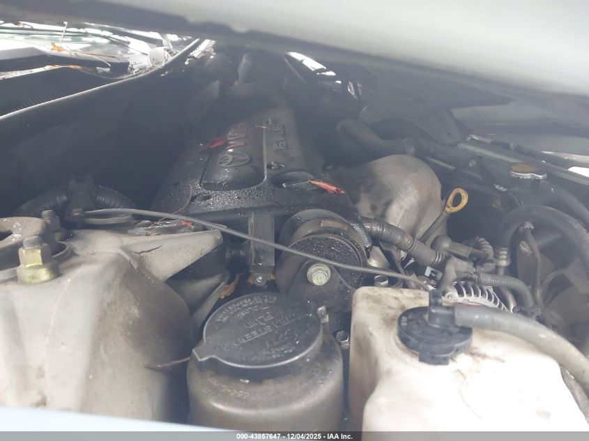 2005 Toyota Camry Le VIN: 4T1BE32K75U521836 Lot: 43857647