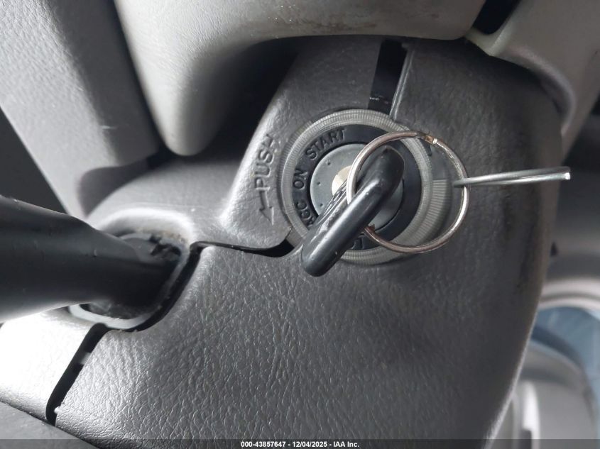 2005 Toyota Camry Le VIN: 4T1BE32K75U521836 Lot: 43857647