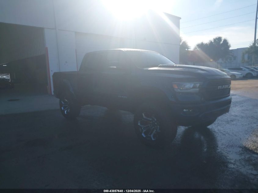 RAM 1500 LARAMIE 4X4 5 7 BOX