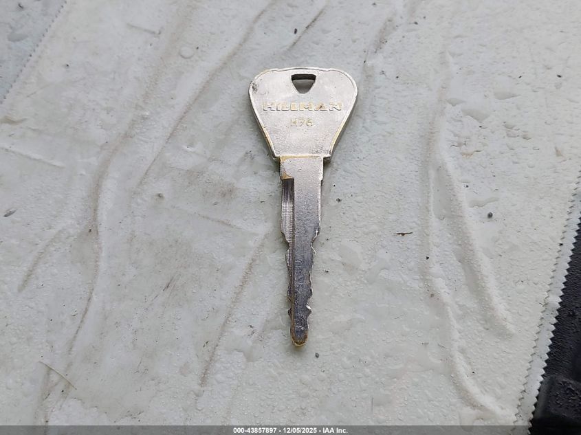 1998 Ford Escort Lx VIN: 1FAFP10P7WW294808 Lot: 43857897