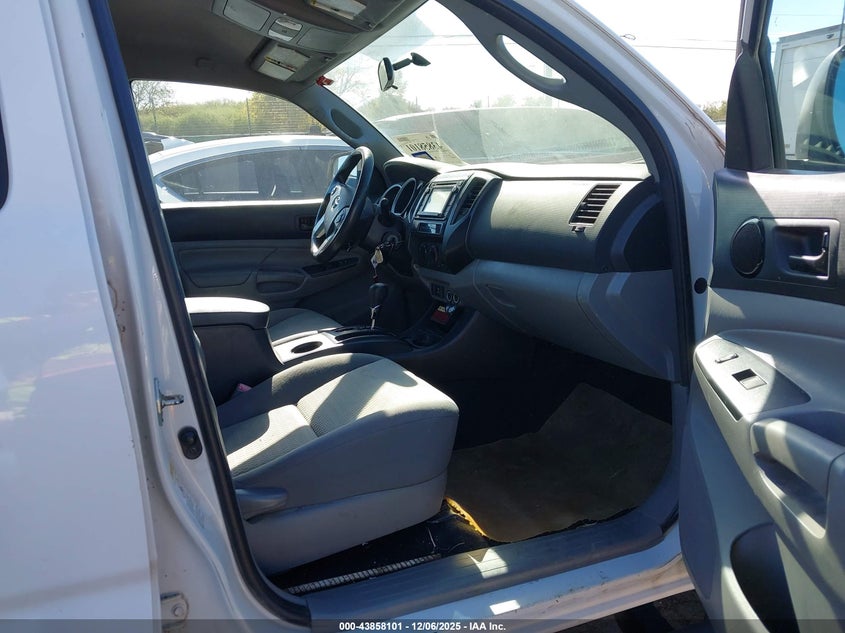 5TFJX4GN9FX041610 2015 TOYOTA TACOMA photo no. 5