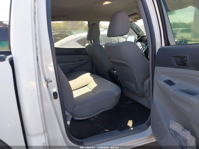 5TFJX4GN9FX041610 2015 TOYOTA TACOMA photo no. 8