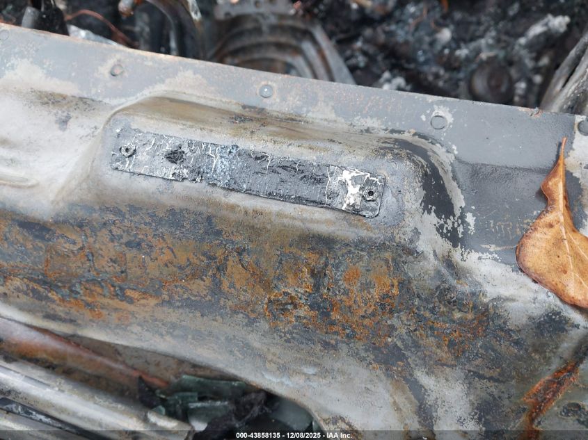 2002 Chevrolet Trailblazer Ls VIN: 1GNDS13SX22424430 Lot: 43858135