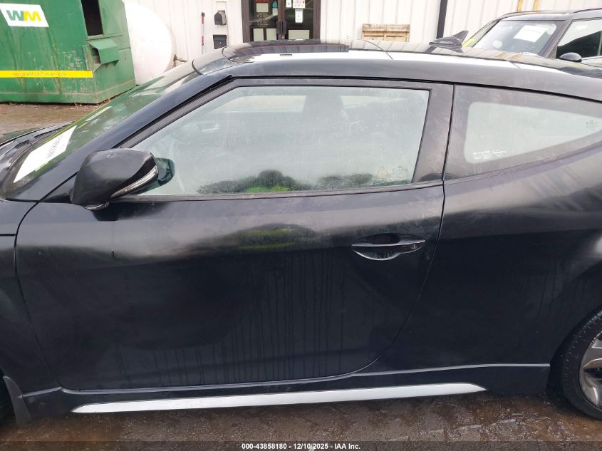 2014 Hyundai Veloster Turbo W/Blue VIN: KMHTC6AEXEU197966 Lot: 43858180