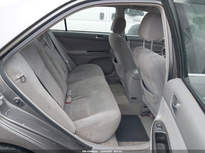 2005 Toyota Camry Le VIN: 4T1BE32K55U988320 Lot: 43858222