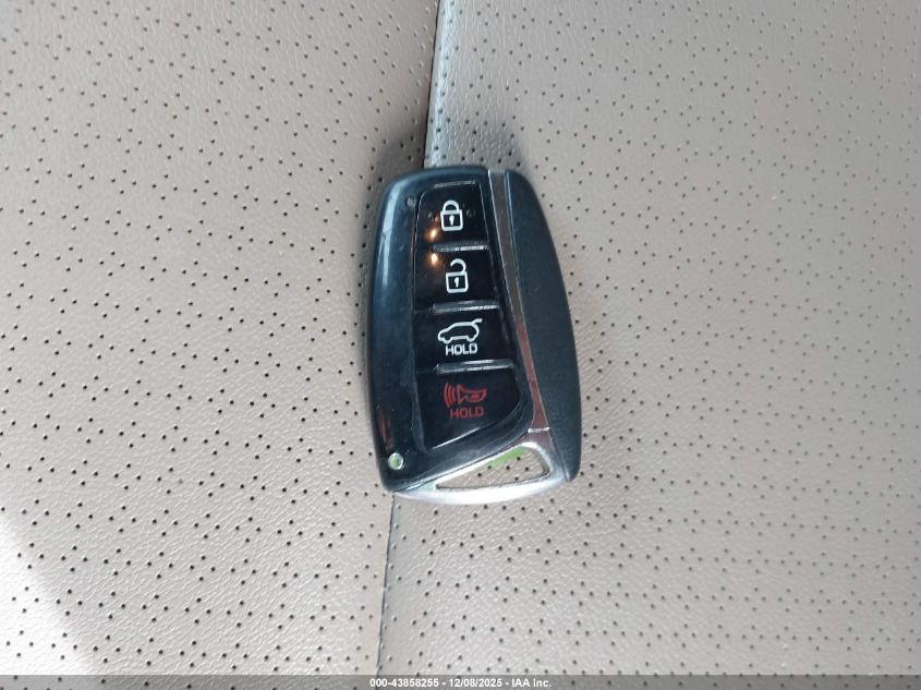 2016 Hyundai Santa Fe Sport 2.4L VIN: 5XYZUDLB2GG319517 Lot: 43858255