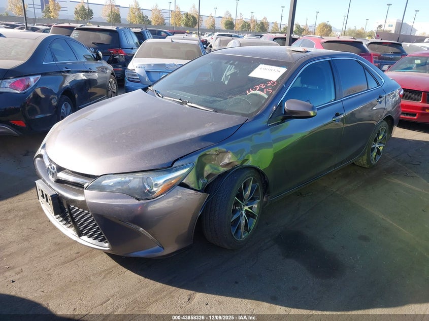 4T1BF1FKXFU076439 2015 TOYOTA CAMRY photo no. 2