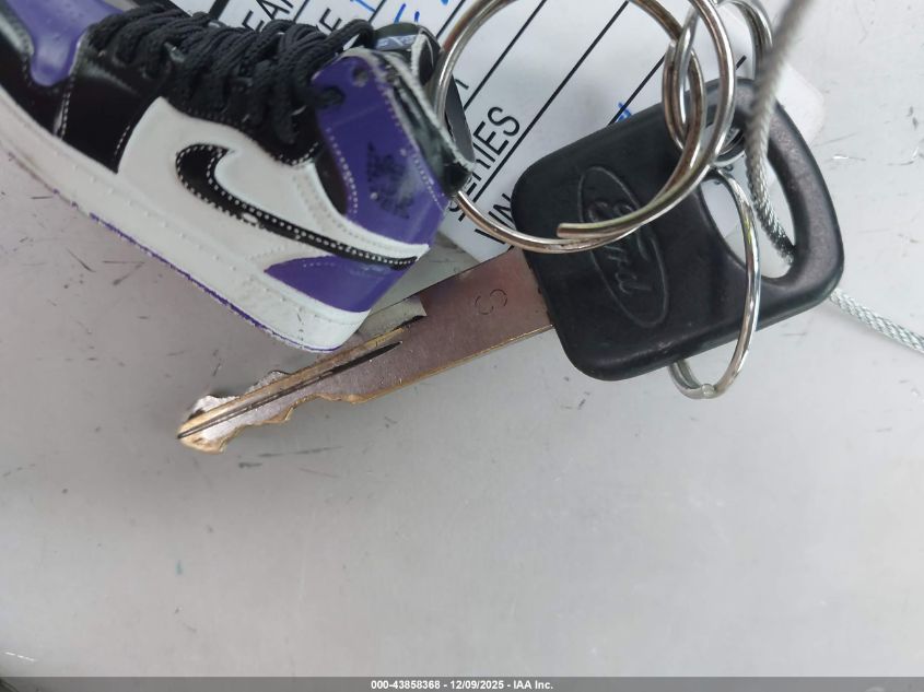 2002 Ford F-250 Lariat/Xl/Xlt VIN: 1FTNW21S52EC92217 Lot: 43858368