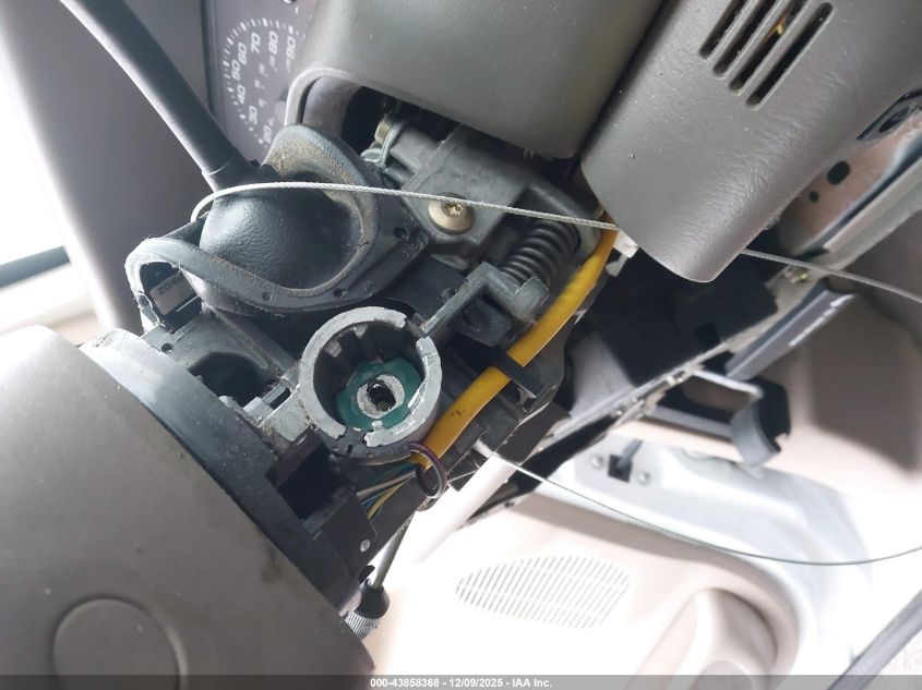 2002 Ford F-250 Lariat/Xl/Xlt VIN: 1FTNW21S52EC92217 Lot: 43858368