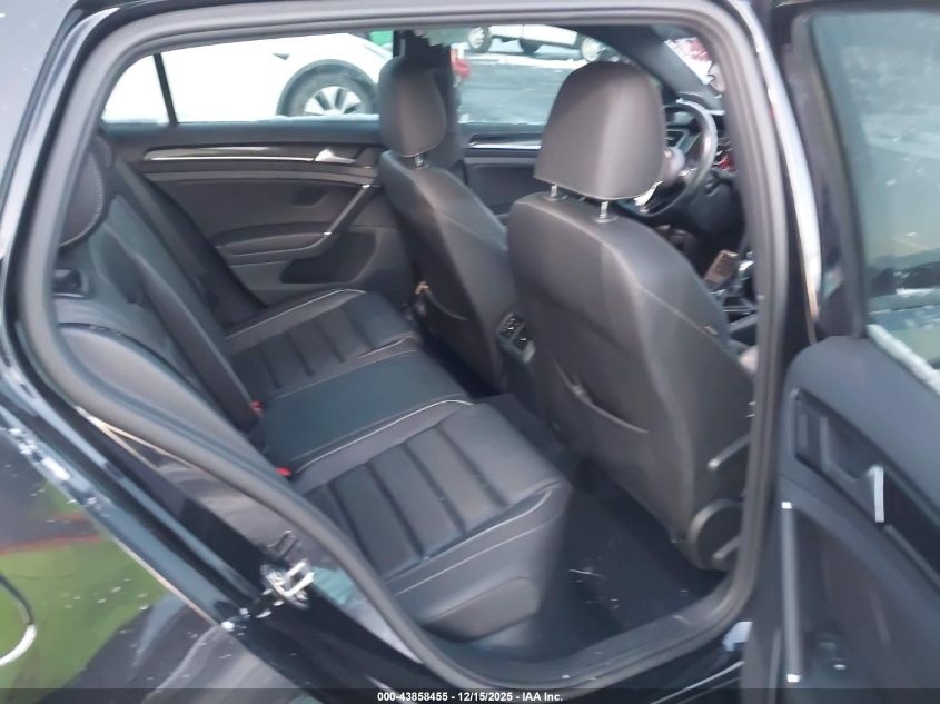 2018 Volkswagen Golf R 2.0T W/Dcc Navigation VIN: WVWVF7AU7JW153570 Lot: 43858455