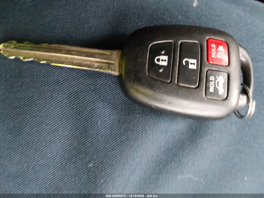 2013 Toyota Camry Le VIN: 4T4BF1FK2DR285788 Lot: 43858573