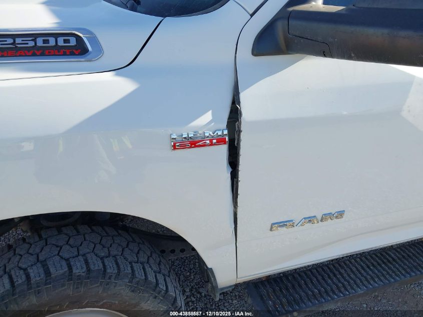 2022 Ram 2500 Tradesman 4X4 8' Box VIN: 3C6UR5HJ4NG338514 Lot: 43858587