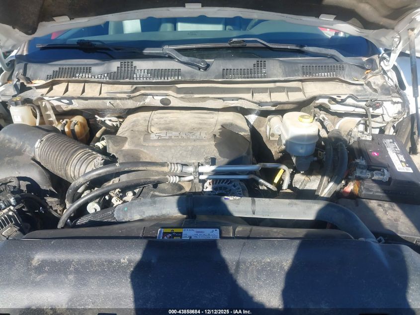 2017 Ram 3500 Tradesman 4X2 8' Box VIN: 3C63R2AJ2HG696719 Lot: 43858684