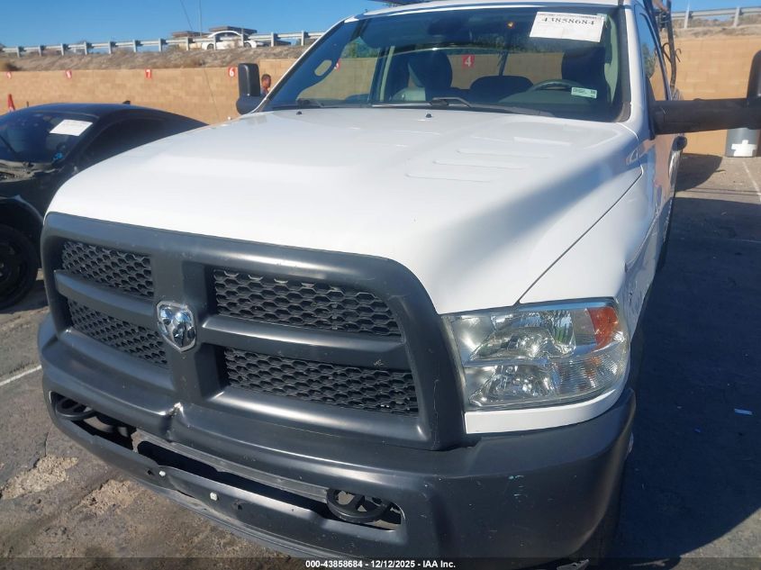 2017 Ram 3500 Tradesman 4X2 8' Box VIN: 3C63R2AJ2HG696719 Lot: 43858684