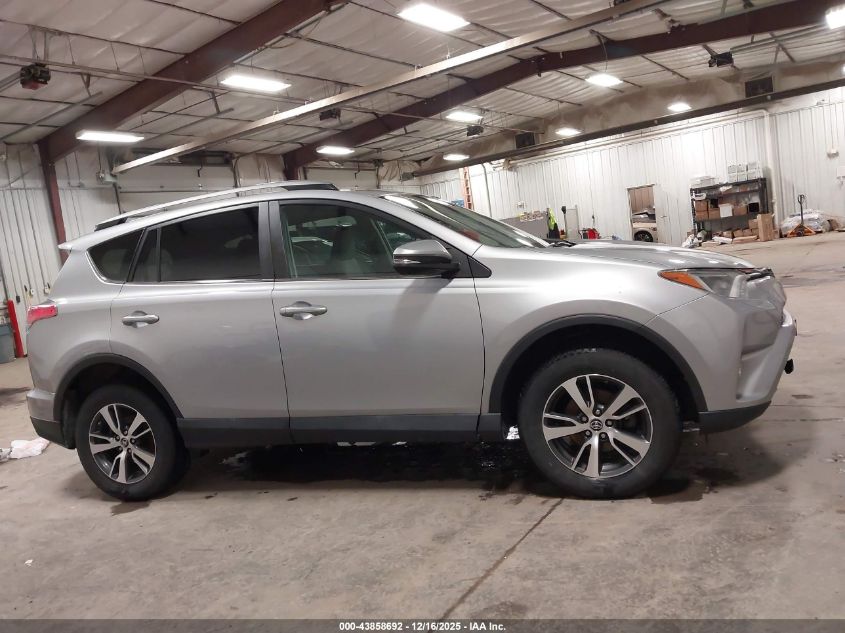 2017 Toyota Rav4 Xle VIN: 2T3RFREV2HW561628 Lot: 43858692
