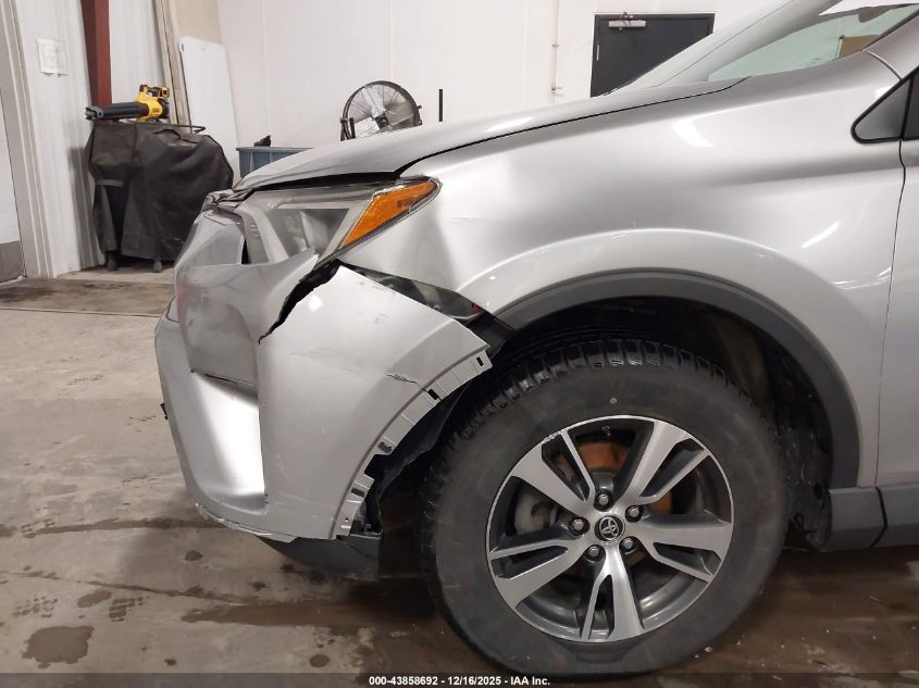 2017 Toyota Rav4 Xle VIN: 2T3RFREV2HW561628 Lot: 43858692