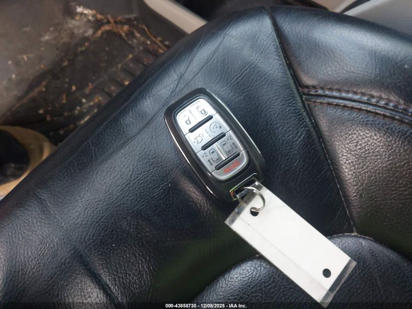 2017 Chrysler Pacifica Touring-L VIN: 2C4RC1BG2HR771592 Lot: 43858730